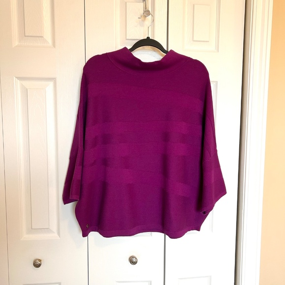 Like New Joseph Ribkoff Boxy Mock Neck 3/4 Sleeve Sweater Magenta Size Large - Picture 6 of 16